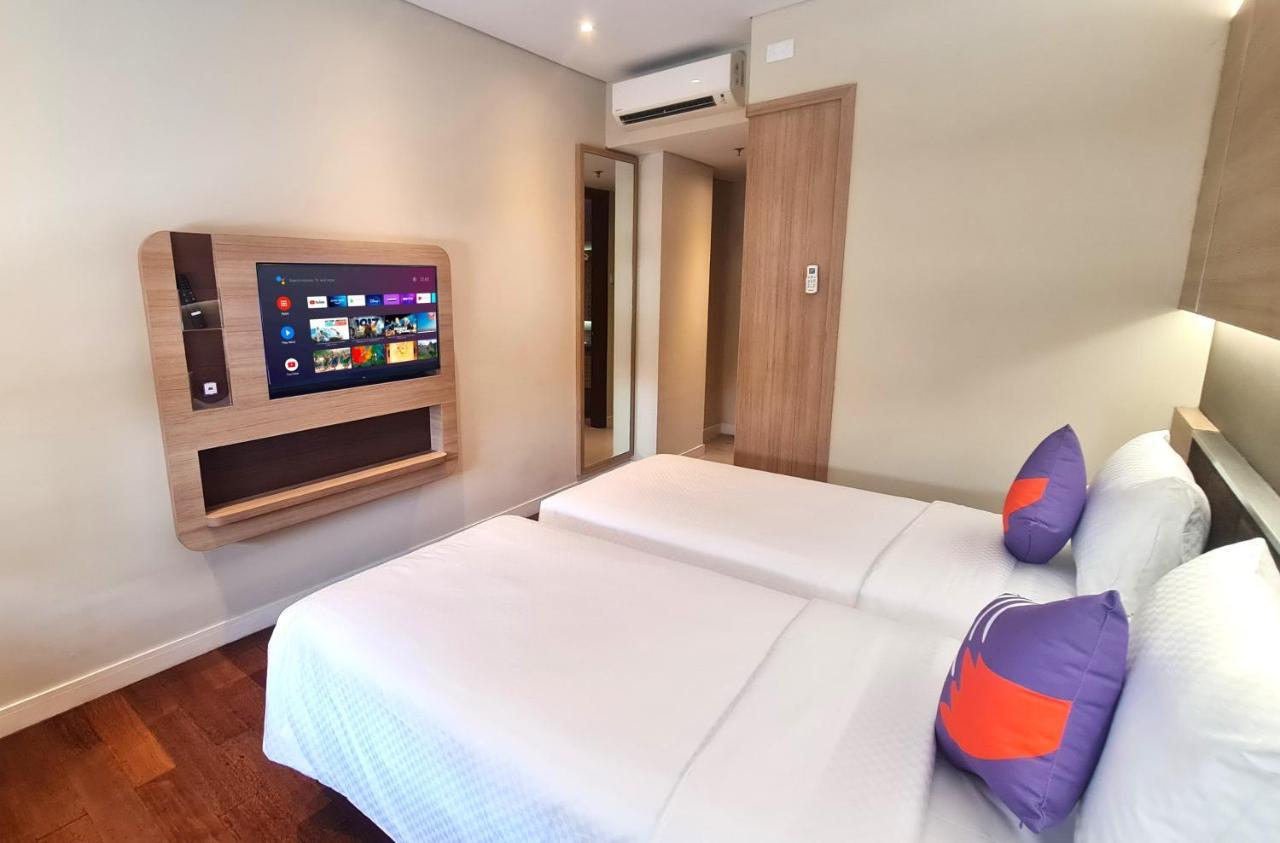 Fox Lite Grogol Jakarta Extérieur photo